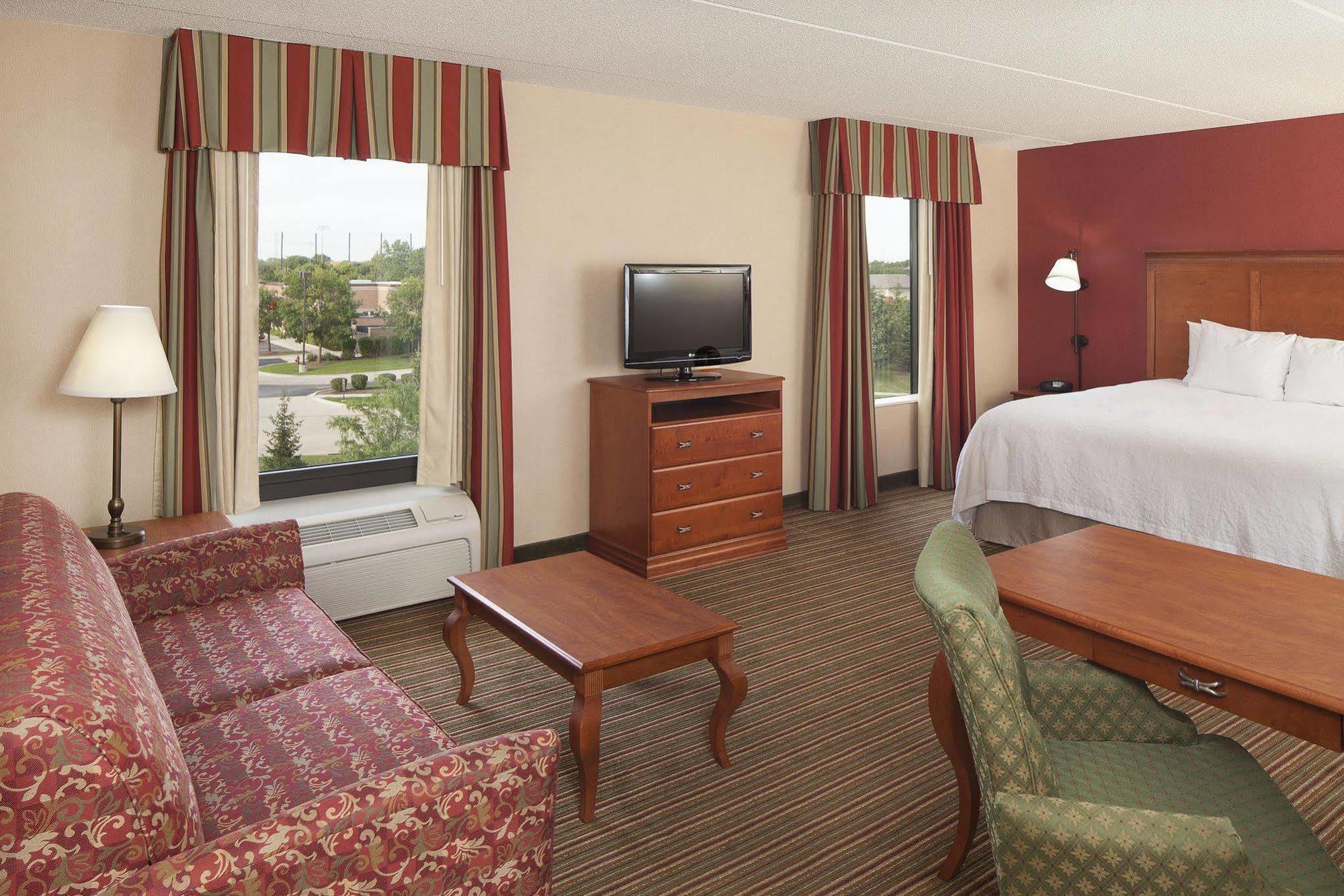 Hampton Inn & Suites Chicago - Libertyville Exterior foto